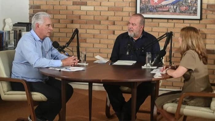 Miguel Díaz-Canel, Marrero Cruz y la ministra de Justicia, Rosabel Gamón.