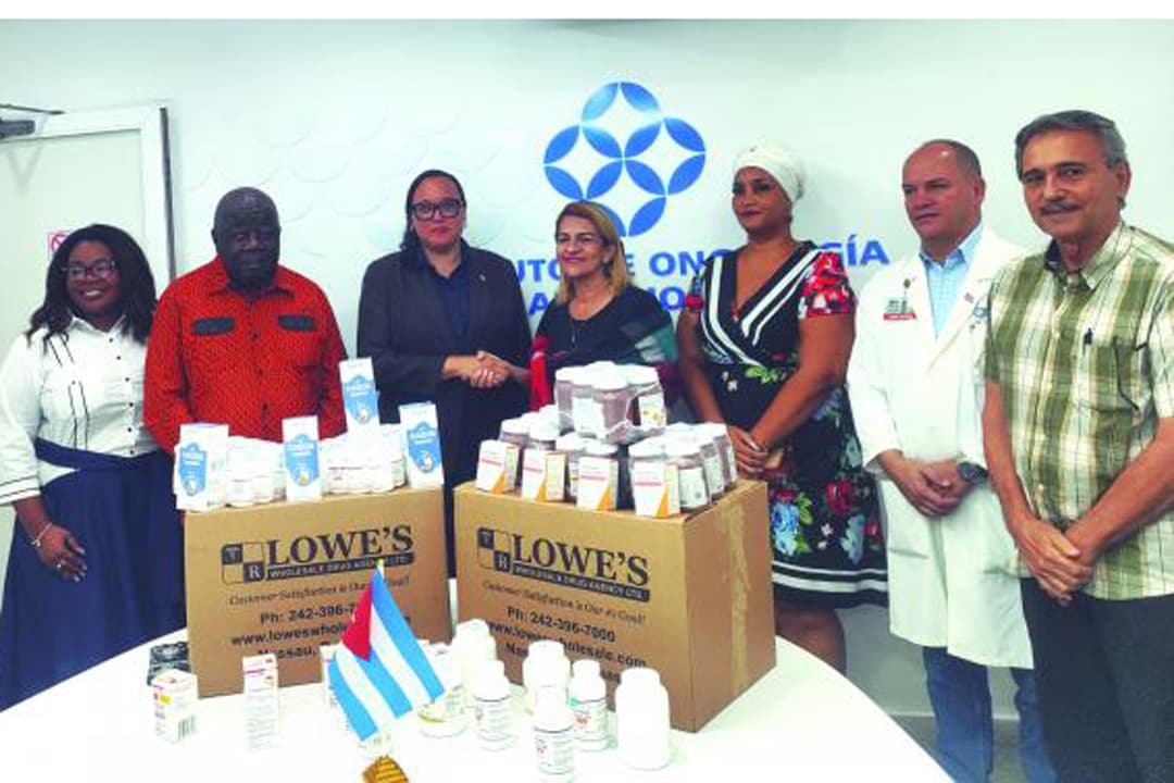 Bahamas envía medicamentos a Cuba: alivio temporal en un sistema colapsado