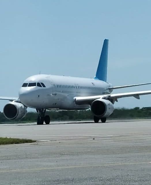 Deportación de 96 cubanos: tres bajo investigación por delitos antes de huir