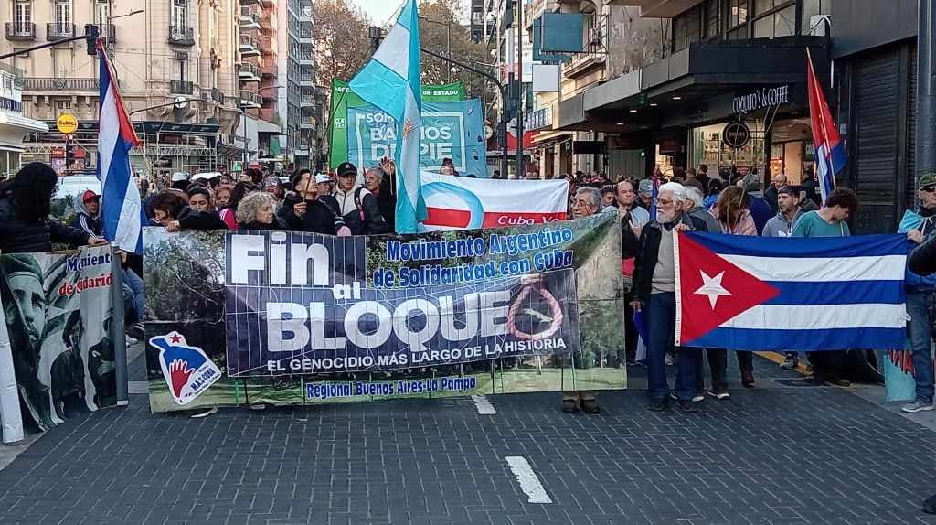 La "solidaridad" argentina no alivia la crisis económica que padece el pueblo cubano