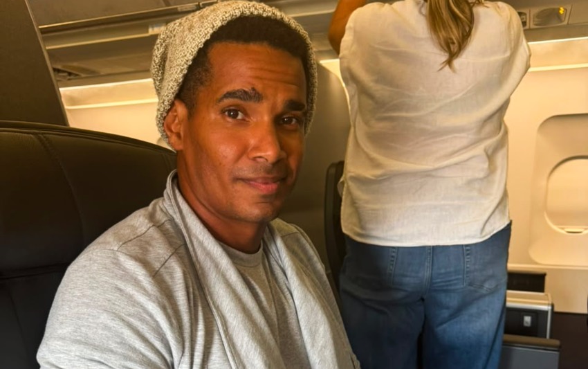 Luis Manuel Otero Alcántara, en un avión de American Airlines rumbo a Miami; 18 de junio de 2026