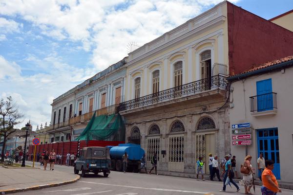 Bandec aporta a la Feria del Libro en Matanzas con una feria comercial
