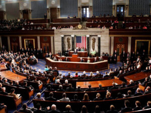 Trump mantiene carta militar sobre Cuba tras fallo en el Senado