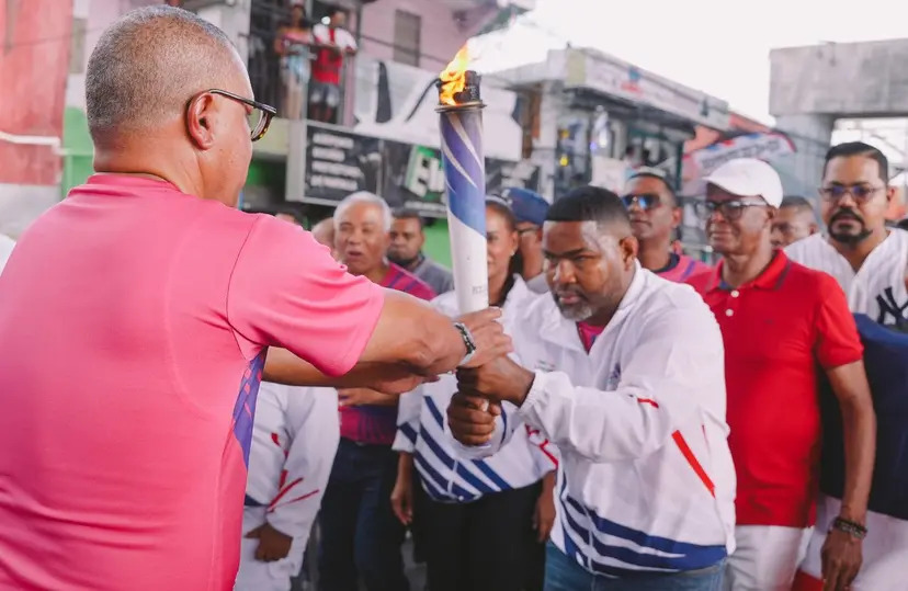 Antorcha de los JCC Santo Domingo 2026 recorre municipios del Gran Santo Domingo