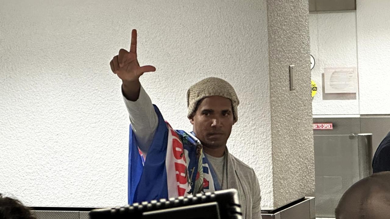 Luis Manuel Otero Alcántara a su llegada a Miami.