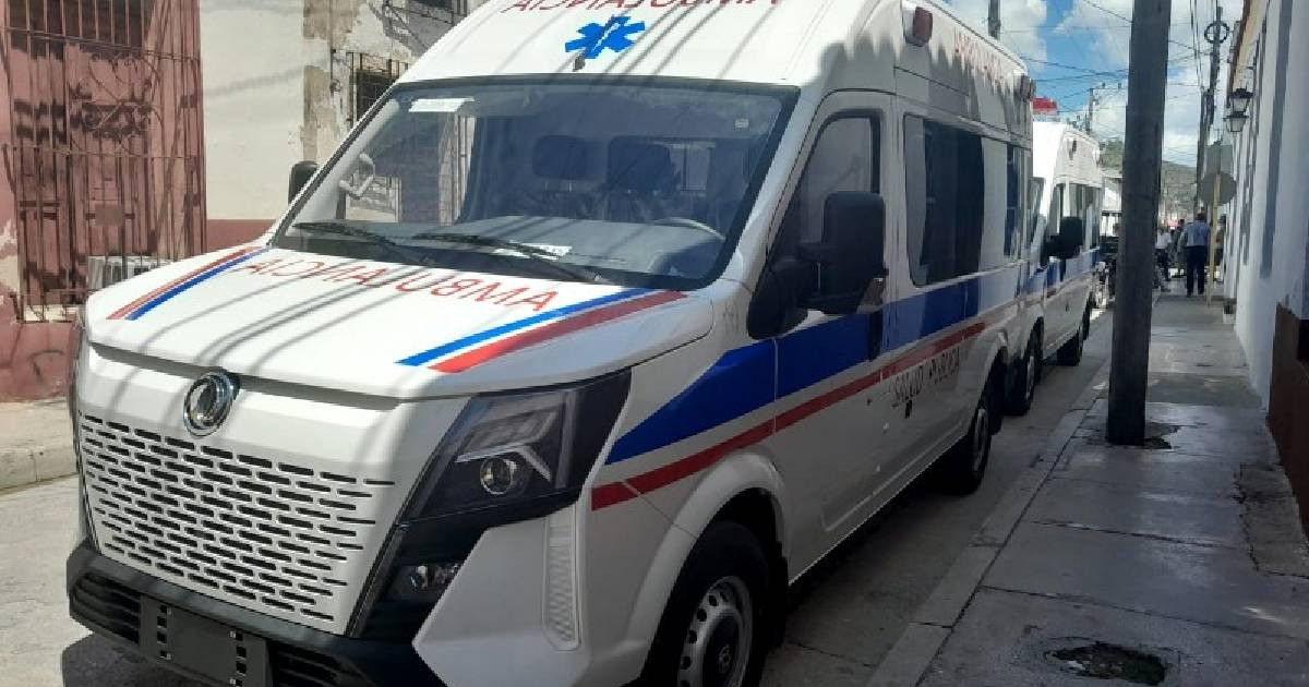 Crisis sanitaria en Holguín: seis ambulancias no ocultan el colapso