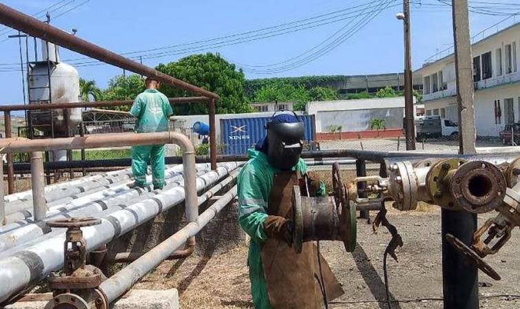 Crisis energética persiste: la tercera refinación de crudo no es suficiente para aliviar apagones en Cuba
