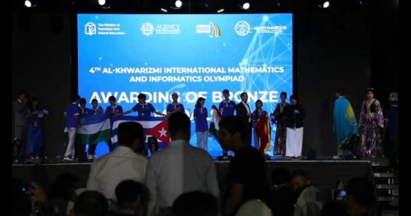 Estudiantes cubanos logran plata y dos bronces en Olimpiada Mundial de Informática y Matemática