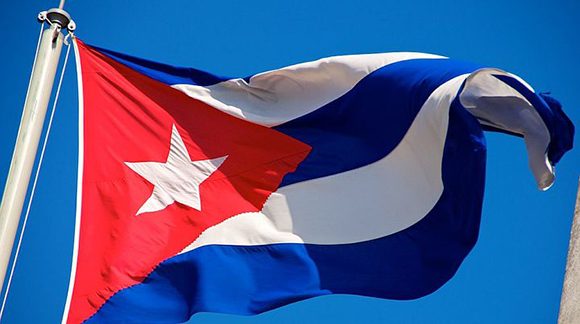 Intelectuales cubanos respaldan al régimen, denuncian "injerencias" externas