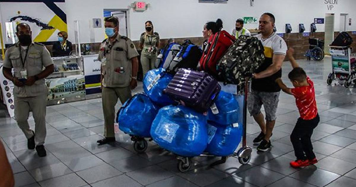Cuba exime aranceles hasta 2027 para importar equipos de energía renovable