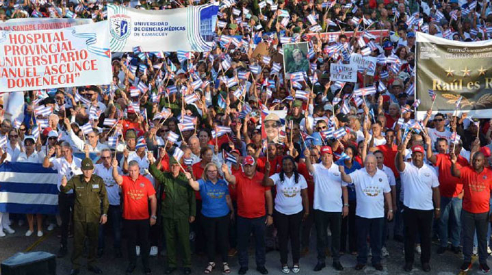 Camagüeyanos defienden a Raúl Castro mientras el pueblo sigue en crisis