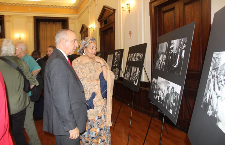 Inauguran exposición fotográfica en Nueva York sobre visitas de Fidel Castro a EE.UU