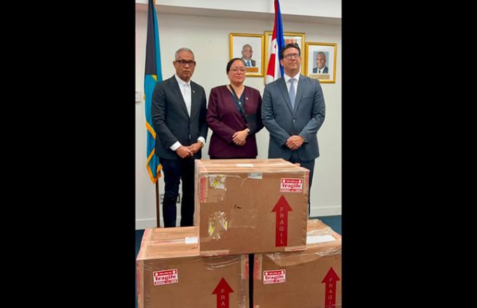 Bahamas dona medicamentos oncológicos, pero la crisis persiste