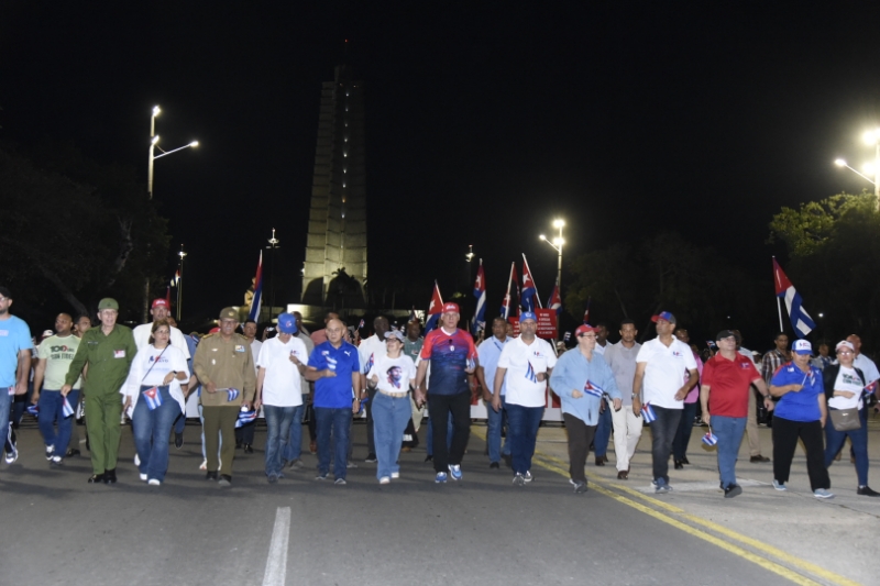 El régimen moviliza a miles para celebrar el 1 de Mayo como propaganda revolucionaria