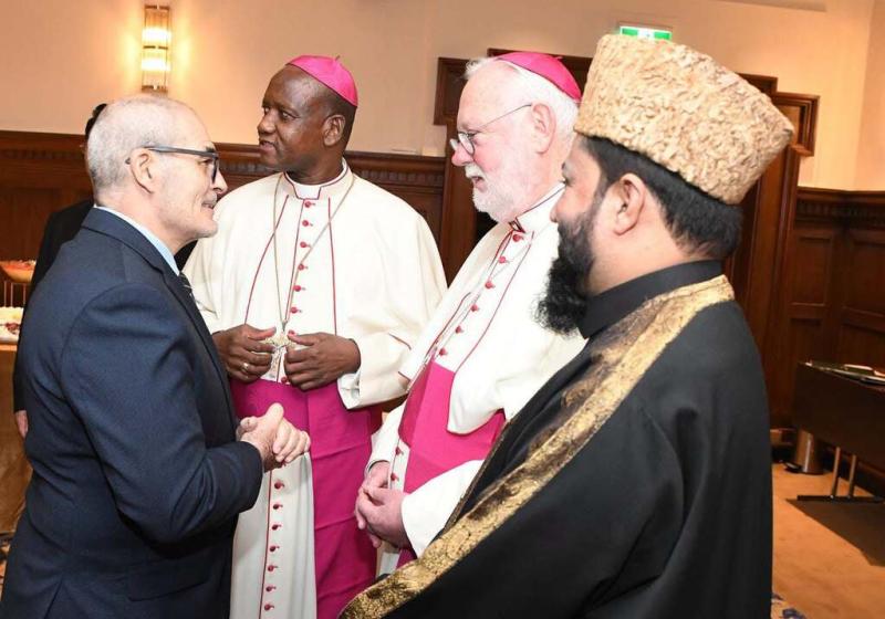 Vaticano respalda a Cuba contra el embargo estadounidense en encuentro en Pakistán