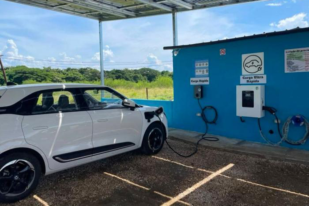 Primera estación de carga rápida de vehículos eléctricos en Villa Clara: independiente del régimen energético