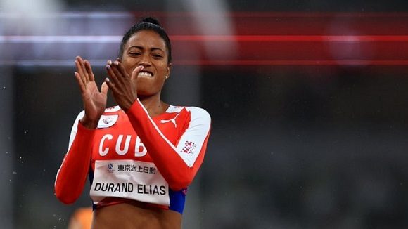 Omara Durand recibe título de Doctora Honoris Causa en Ciencias del Deporte en Santiago de Cuba