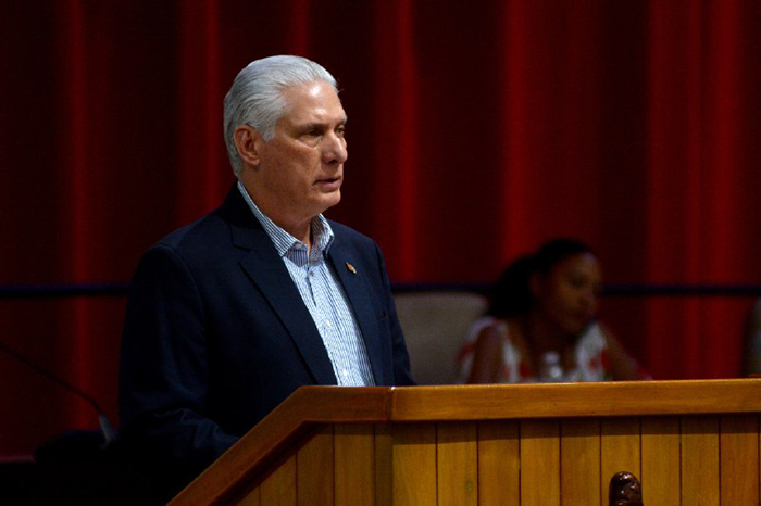 Díaz-Canel clama por "voluntad de vencer" mientras la crisis se agrava en Cuba