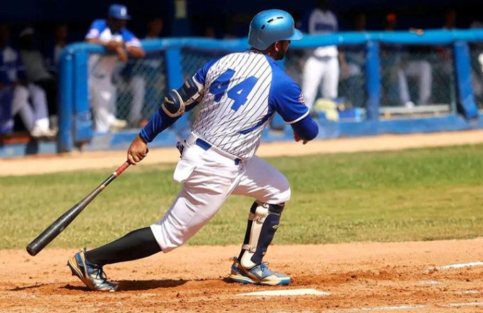 Industriales recupera el liderato en la IV Liga Élite del béisbol cubano tras vencer a Matanzas