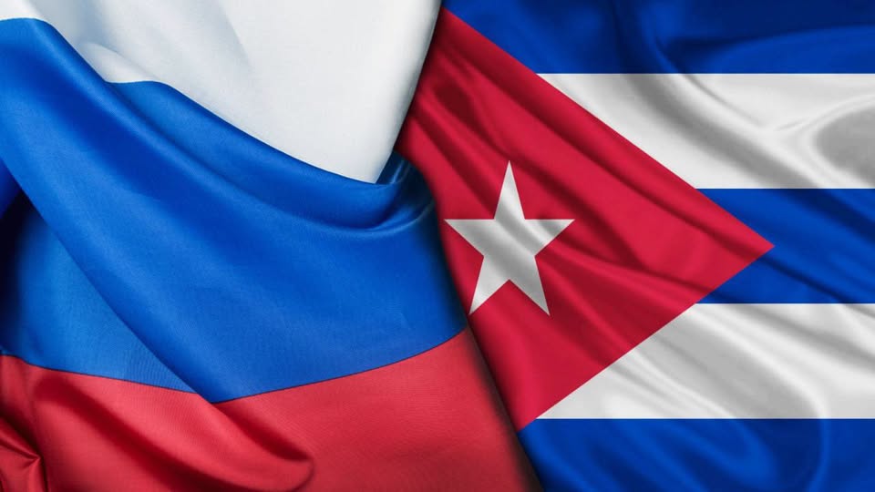 Rusia busca fortalecer la alianza con Cuba mientras la presión internacional aumenta