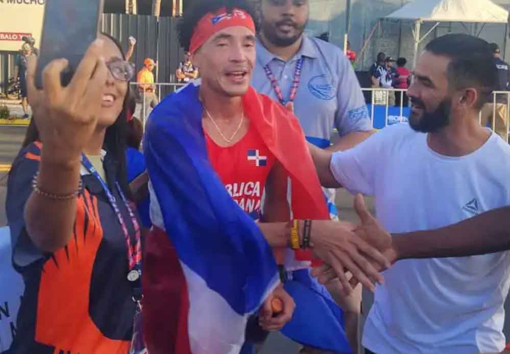 Álvaro Abreu conquista el primer oro del atletismo en JCC 2026