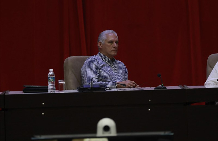 Díaz-Canel invoca a la juventud en foro "Fidel": lucha contra el imperialismo y defensa del socialismo