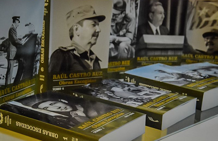 El régimen presenta 'Obras Escogidas' de Raúl Castro mientras el pueblo enfrenta crisis diaria