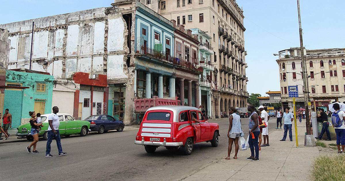 Cubanos proponen "diligencias y globos" ante el caos del transporte público