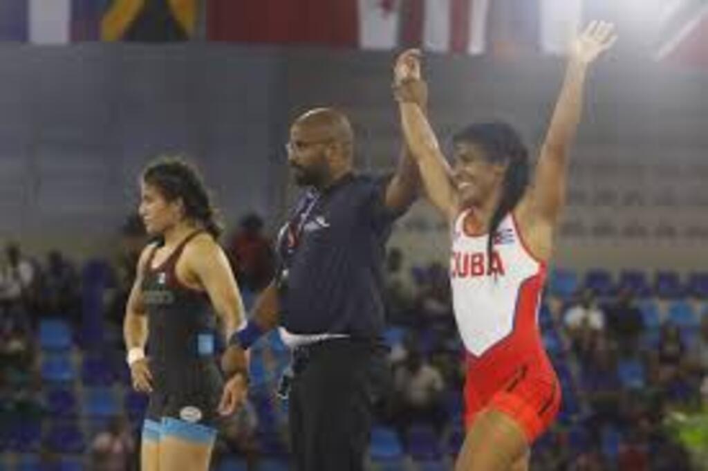Yaynelis Sanz logra oro en lucha libre femenina en Santo Domingo 2026