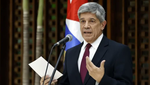 EEUU ofrece ayuda humanitaria, el régimen exige condiciones antes de aceptarla